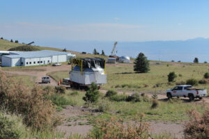 UT2 in transit to the array